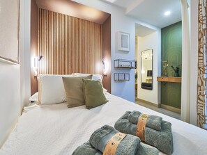 1 chambre, fer et planche à repasser, accès à Internet, literie fournie