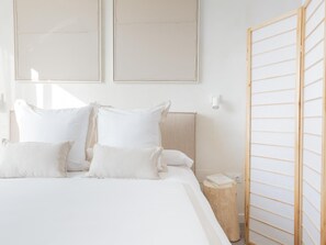 1 habitación, tabla de planchar con plancha, internet y ropa de cama 