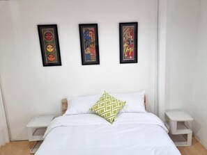 Comfort Townhome, Kitchenette, City View | 2 bedrooms, iron/ironing board, free WiFi - Haus Sathorn Pier  (Bangkok)