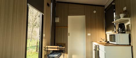 1 室のベッドルーム、WiFi、ベッドシーツ