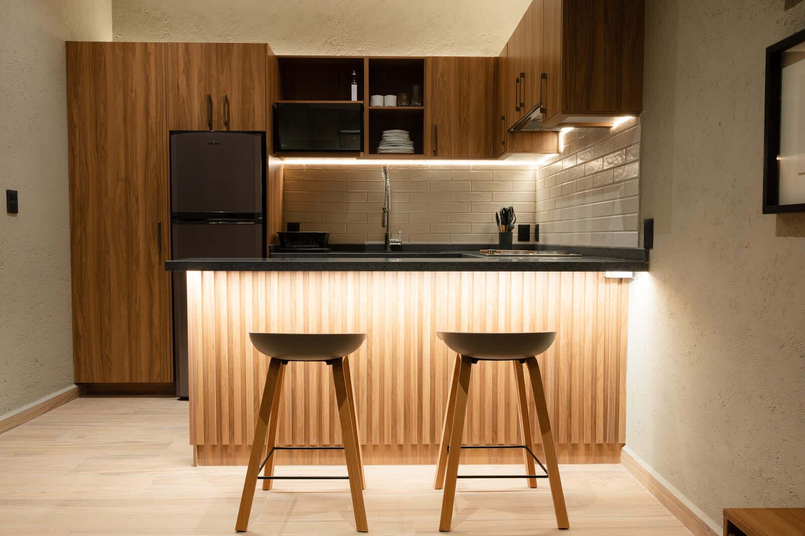 Fridge, microwave, stovetop, coffee/tea maker