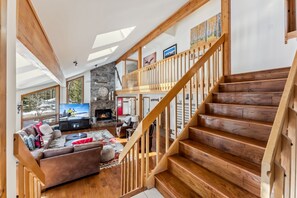 TV, fireplace, offices