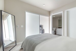 1 bedroom, iron/ironing board, WiFi, bed sheets