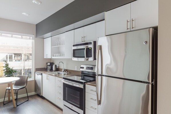 Fridge, microwave, oven, dishwasher