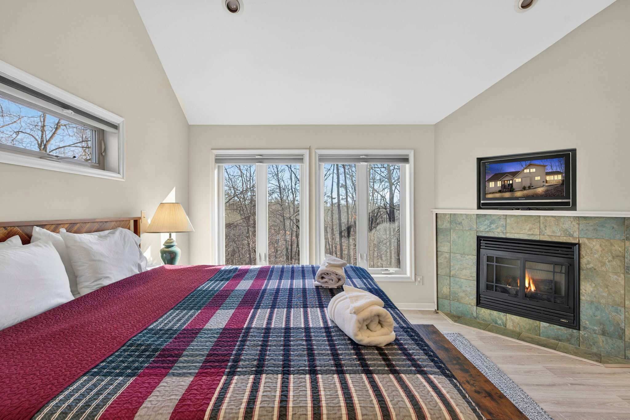 4 多间卧室、办公桌、熨斗/熨衣板、WiFi