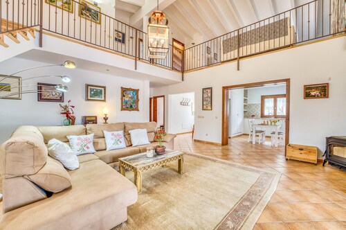 Traditional Finca in Mallorcan Countryside