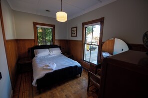 2 soverom, skrivebord, wi-fi (inkludert) og sengetøy