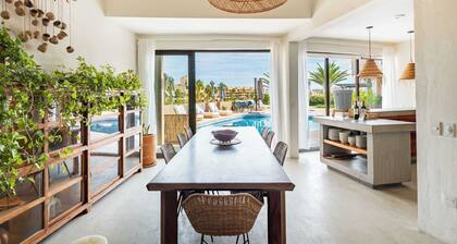 Casa Lulú: Oasis with Pool and Panoramic Terrace