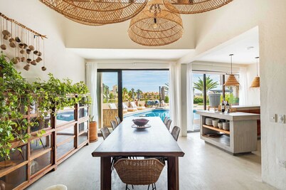 Casa Lulú: Oasis with Pool and Panoramic Terrace
