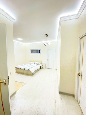 3 soverom, strykejern/-brett, wi-fi og sengetøy