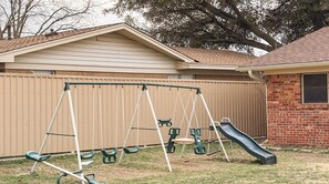 Children's area - The Spacious Avocado | 4 Bed, 2 Bath (Burkburnette)