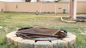 Property grounds - The Spacious Avocado | 4 Bed, 2 Bath (Burkburnette)