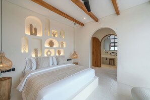 3 chambres, coffres-forts dans les chambres, bureau, Wi-Fi gratuit