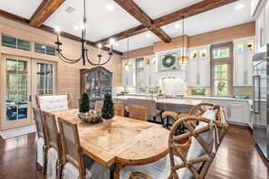Dining - WaterColor Retreat with Beach Club Access, Golf Cart, and Private Pool for the Ultimate Escape! (Seagrove Beach)
