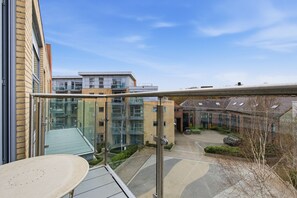 Property grounds - Properties Unique | Cherry (Newcastle Upon Tyne)