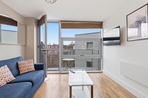 TV - Properties Unique | Cherry (Newcastle Upon Tyne)