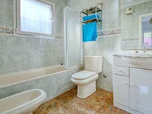 Villa, 6 Bedrooms, Terrace | Bathroom - Global Eucaliptus - By Global Rental Holidays 12623 (Javea)