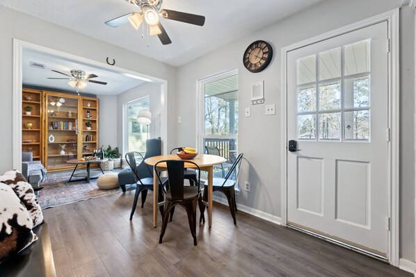 Enjoy your morning coffee in this charming space with country-inspired decor and plenty of natural light.








