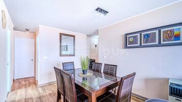 Basic Apartment | Dining room