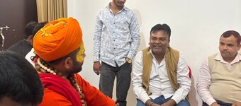  Aradhya home stay 
Spacious 5-bedroom building in welcoming Ayodhya withAC,WiFi