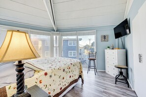 2 bedrooms, internet, bed sheets
