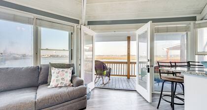 Coastal Oasis w/ Marsh Views in North Myrtle Beach