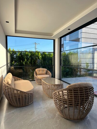 6-bedroom villa in beautiful Antalya with AC, WiFi