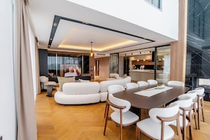 Interior - 6-bedroom villa in beautiful Antalya with AC, WiFi (Antalya)