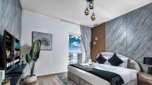 Căn hộ Premium, 2 phòng ngủ, ban công, quang cảnh sân vườn