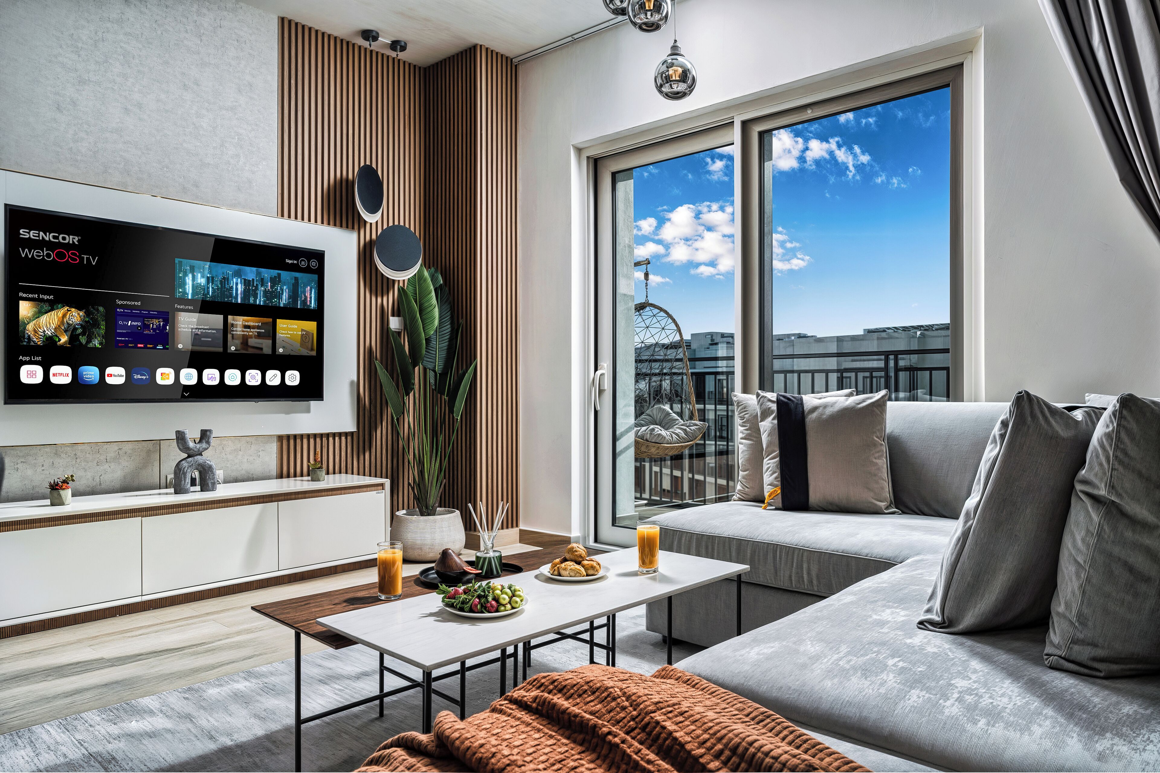 Premium Apartment, 2 Bedrooms, Balcony, Courtyard View | Living area