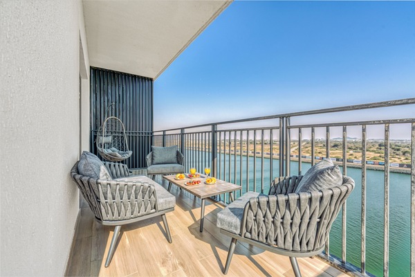 Appartamento Superior, 4 camere da letto, balcone, vista canale | Terrazza/patio