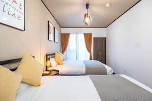 Comfort House | 2 bedrooms, blackout drapes, iron/ironing board, free WiFi - HT HOUSE (Osaka)