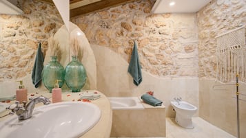 Hair dryer, towels