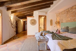 1 chambre, Wi-Fi gratuit, draps fournis