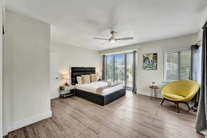 Fer et planche à repasser, Wi-Fi, draps fournis