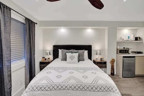 Bügeleisen/Bügelbrett, WLAN, Bettwäsche