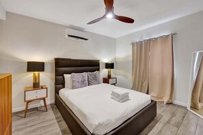 1 habitación, tabla de planchar con plancha, wifi y ropa de cama 