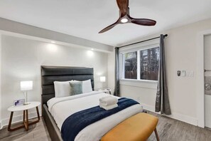 Strykejern/-brett, wi-fi og sengetøy