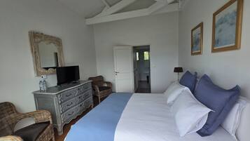 1 chambre, Wi-Fi gratuit, draps fournis