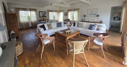 CHAMBRE SUITE 28M2 PETIT DEJ ANDERNOS LES BAINS