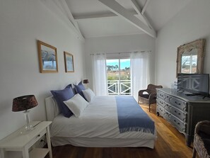 1 室のベッドルーム、WiFi、ベッドシーツ