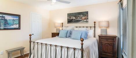 2 bedrooms, desk, iron/ironing board, travel cot
