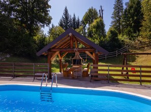 Huis (Holiday Home Elizabeta) | Buitenzwembad