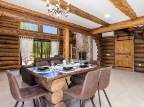 Huis (Holiday Home Elizabeta) | Dineerruimte