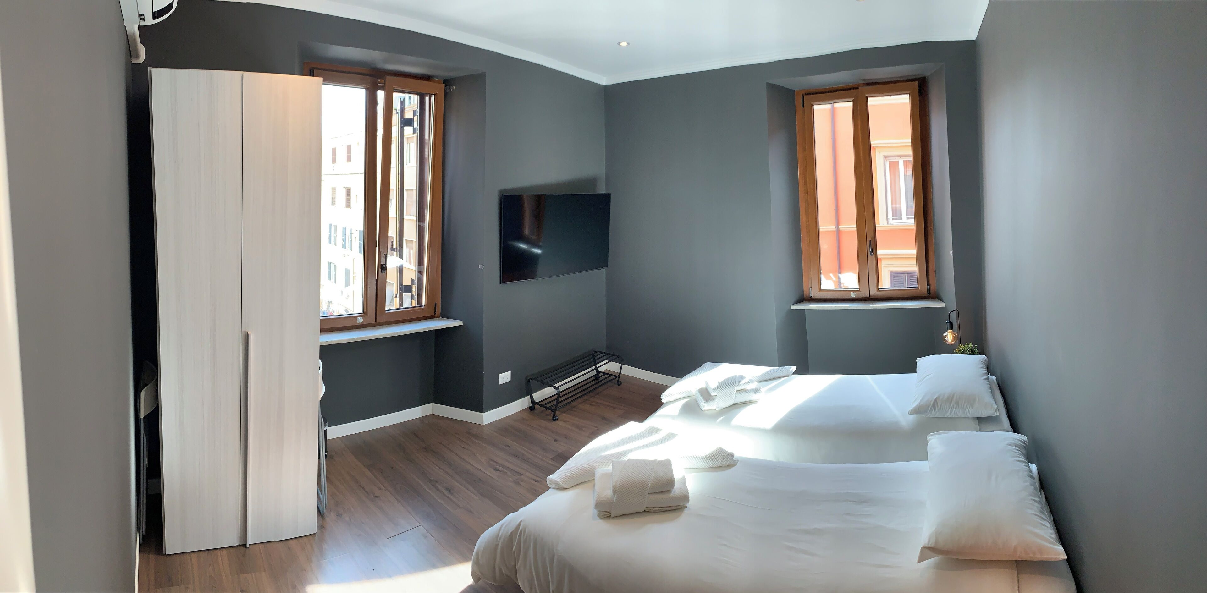 2 多间卧室、熨斗/熨衣板、旅行婴儿床、WiFi