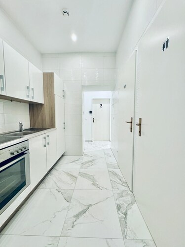 5BR Apartment Near Kaufpark Alterlaa