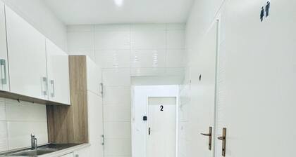 5BR Apartment Near Kaufpark Alterlaa