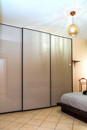 1 Schlafzimmer, Bügeleisen/Bügelbrett, kostenloses WLAN, Bettwäsche