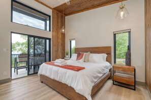 5 bedrooms, iron/ironing board, free WiFi, bed sheets - Luxury Group Retreat + Indoor Pool, Arcade & 56-Mile Views | Grand Vista Retreat (Sevierville)