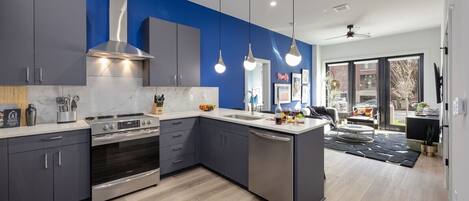 Fridge, microwave, oven, stovetop